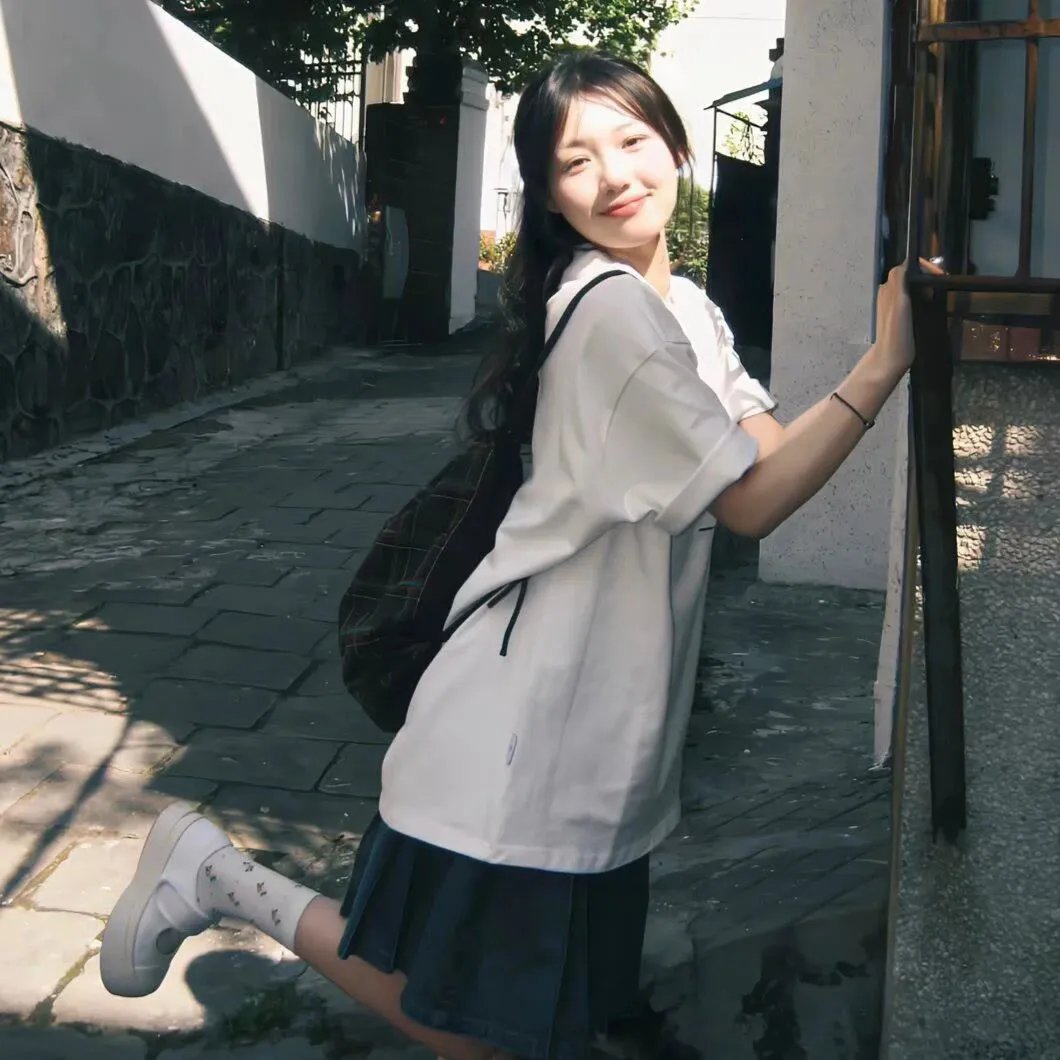 日安，朵朵